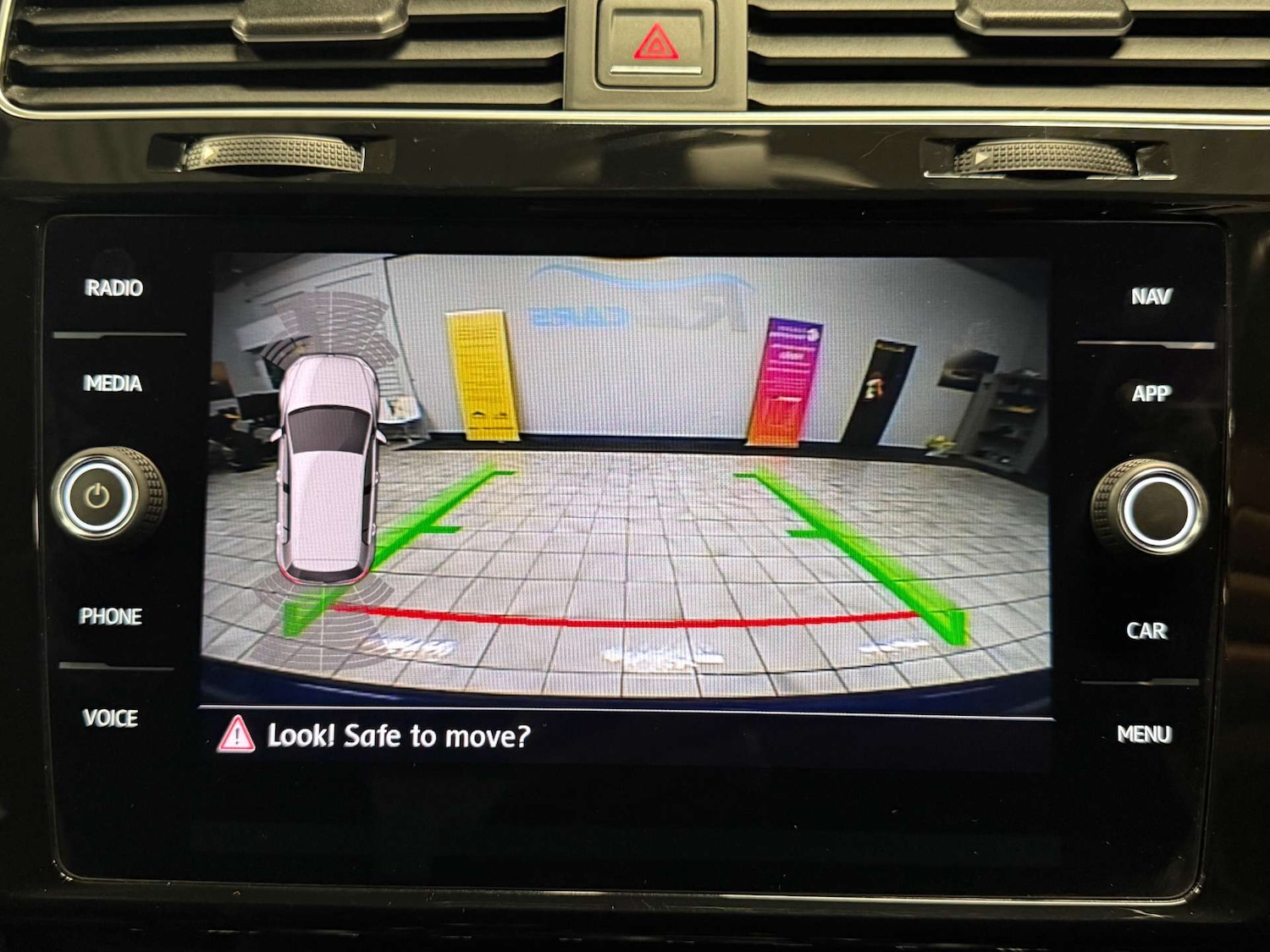 Used Volkswagen Golf 2017 for sale - 77022660: Photo 40