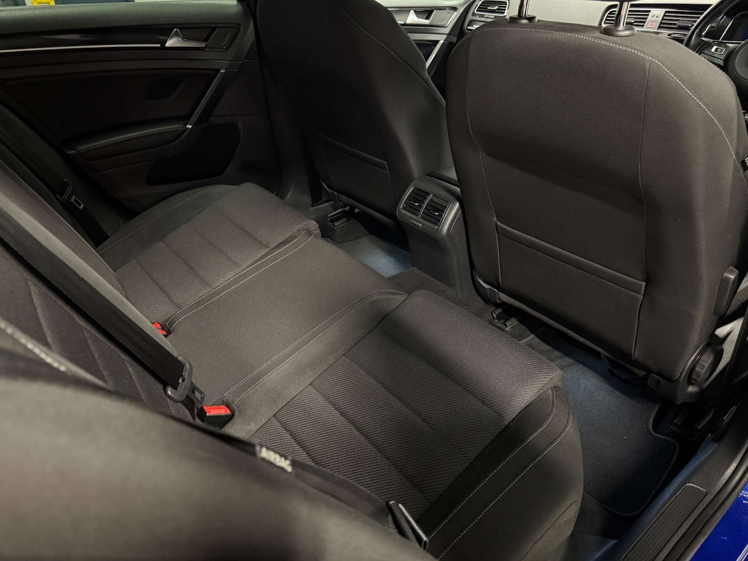 Used Volkswagen Golf 2017 for sale - 77022660: Photo 44