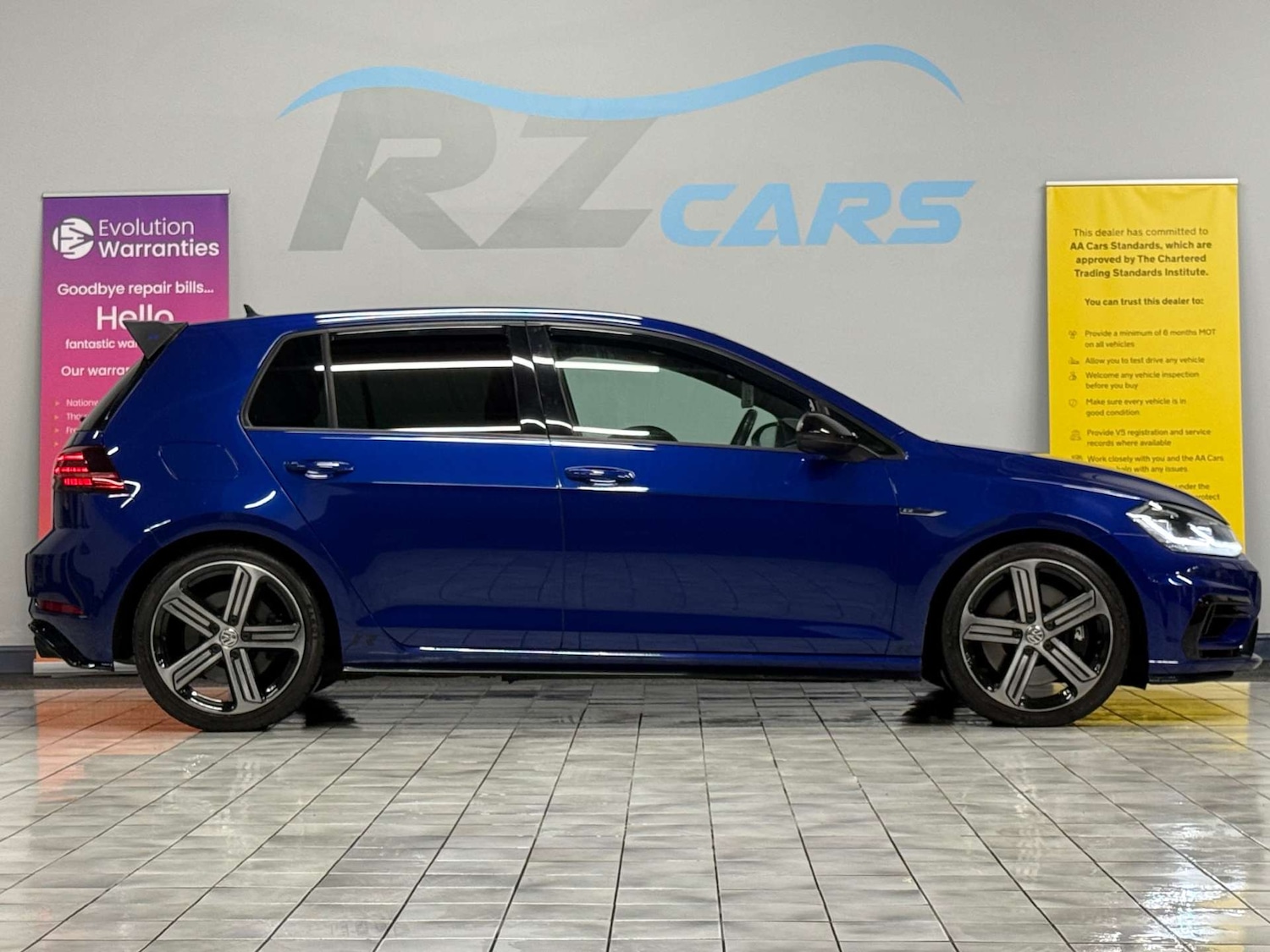 Used Volkswagen Golf 2017 for sale - 77022660: Photo 8