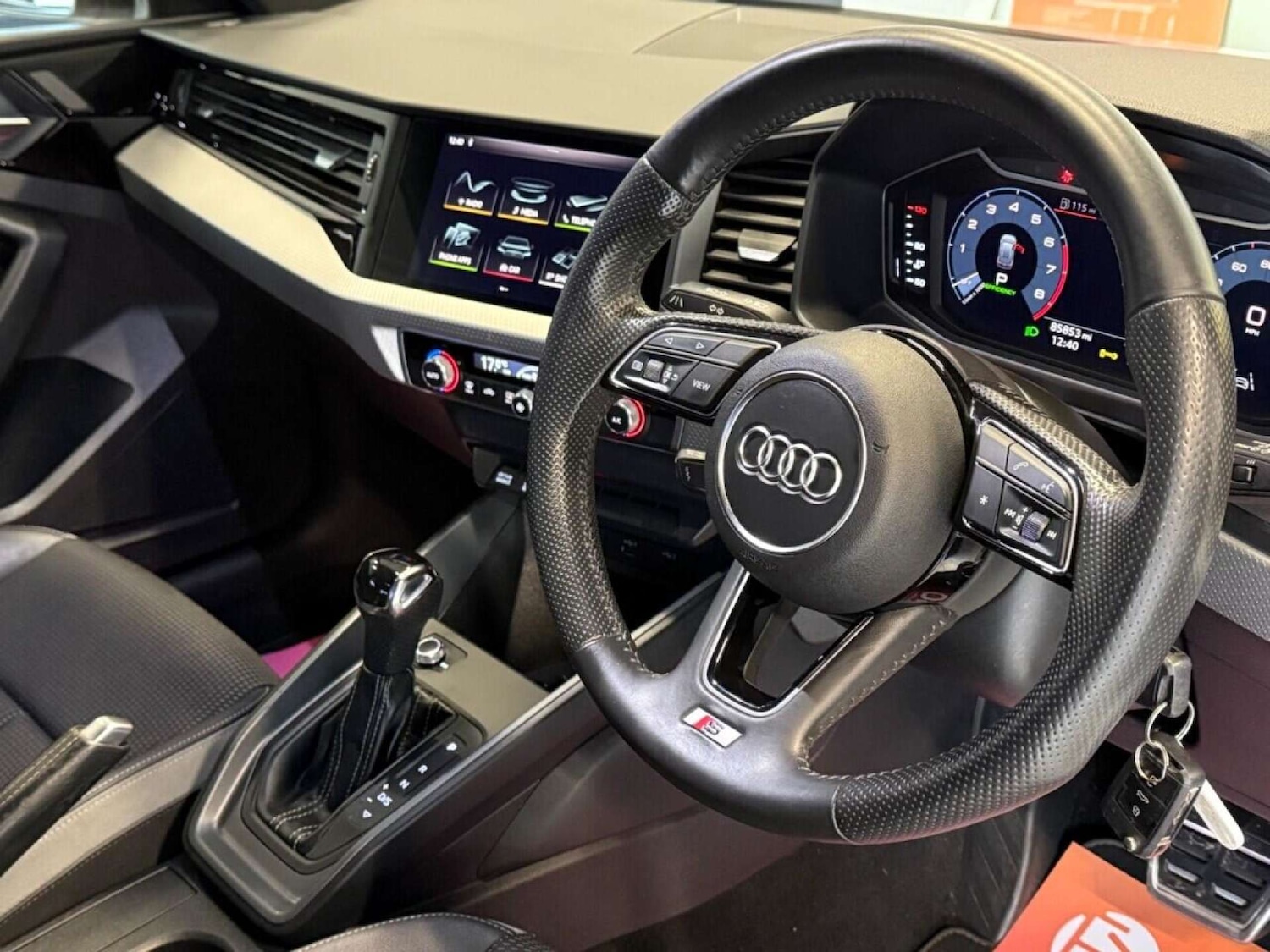 Used Audi A1 2019 for sale - 76762020: Photo 2