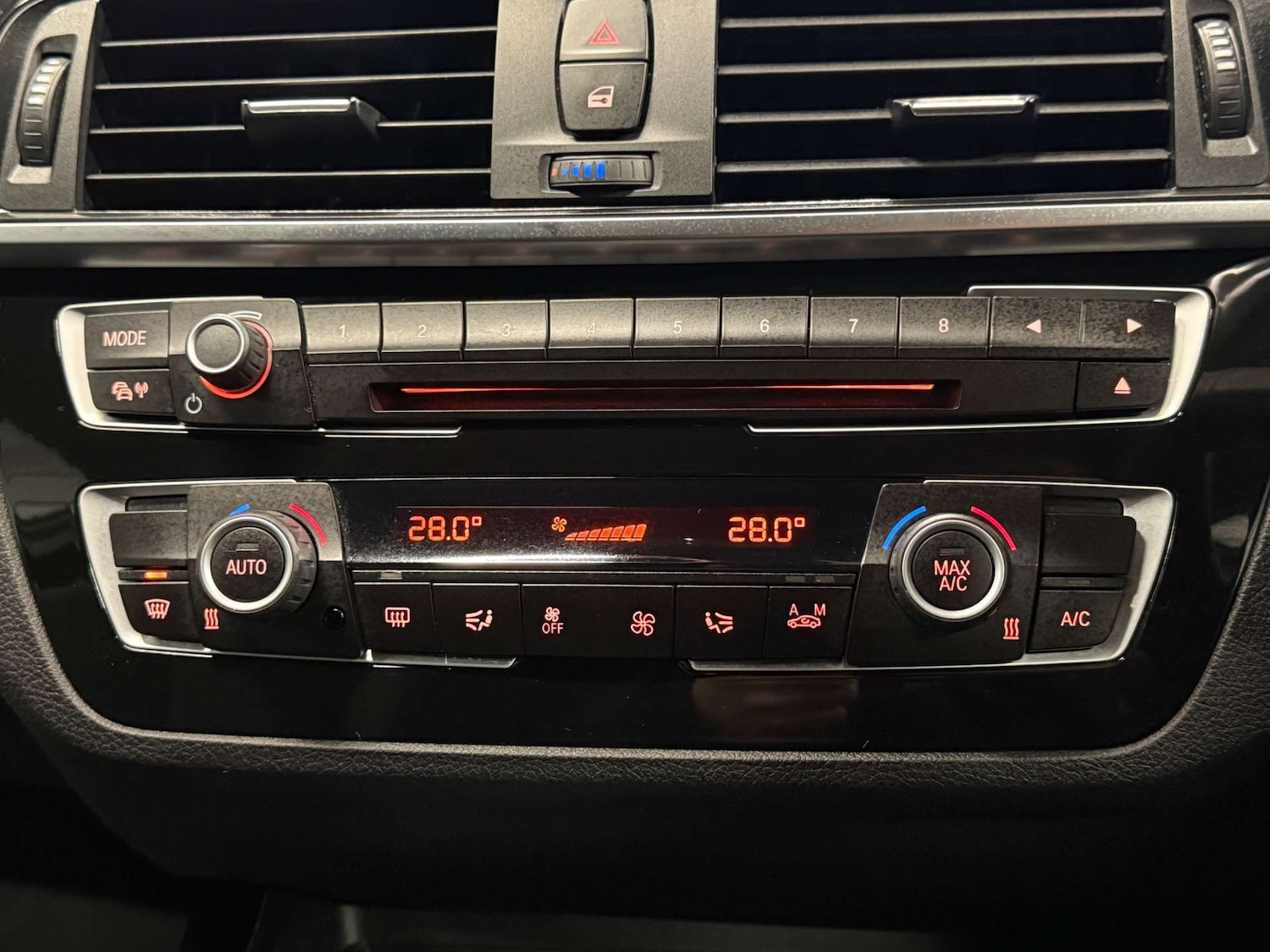 Used BMW 1 Series 2018 for sale - 77118061: Photo 39