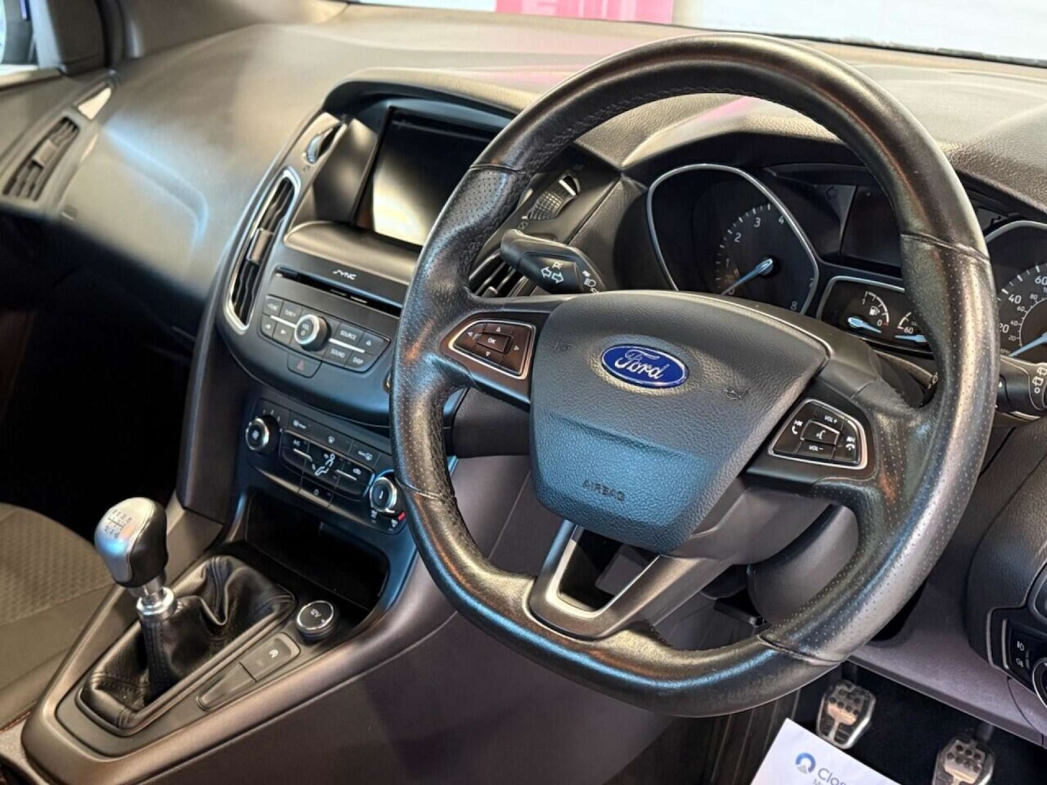 Used Ford Focus 2017 for sale - 76762008: Photo 2