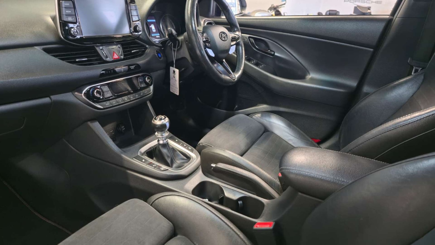 Used Hyundai i30 2018 for sale - 76907755: Photo 20