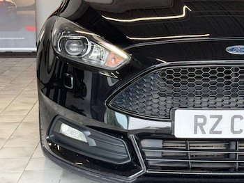 Used Ford Focus 2015 for sale - 79072890: Photo
