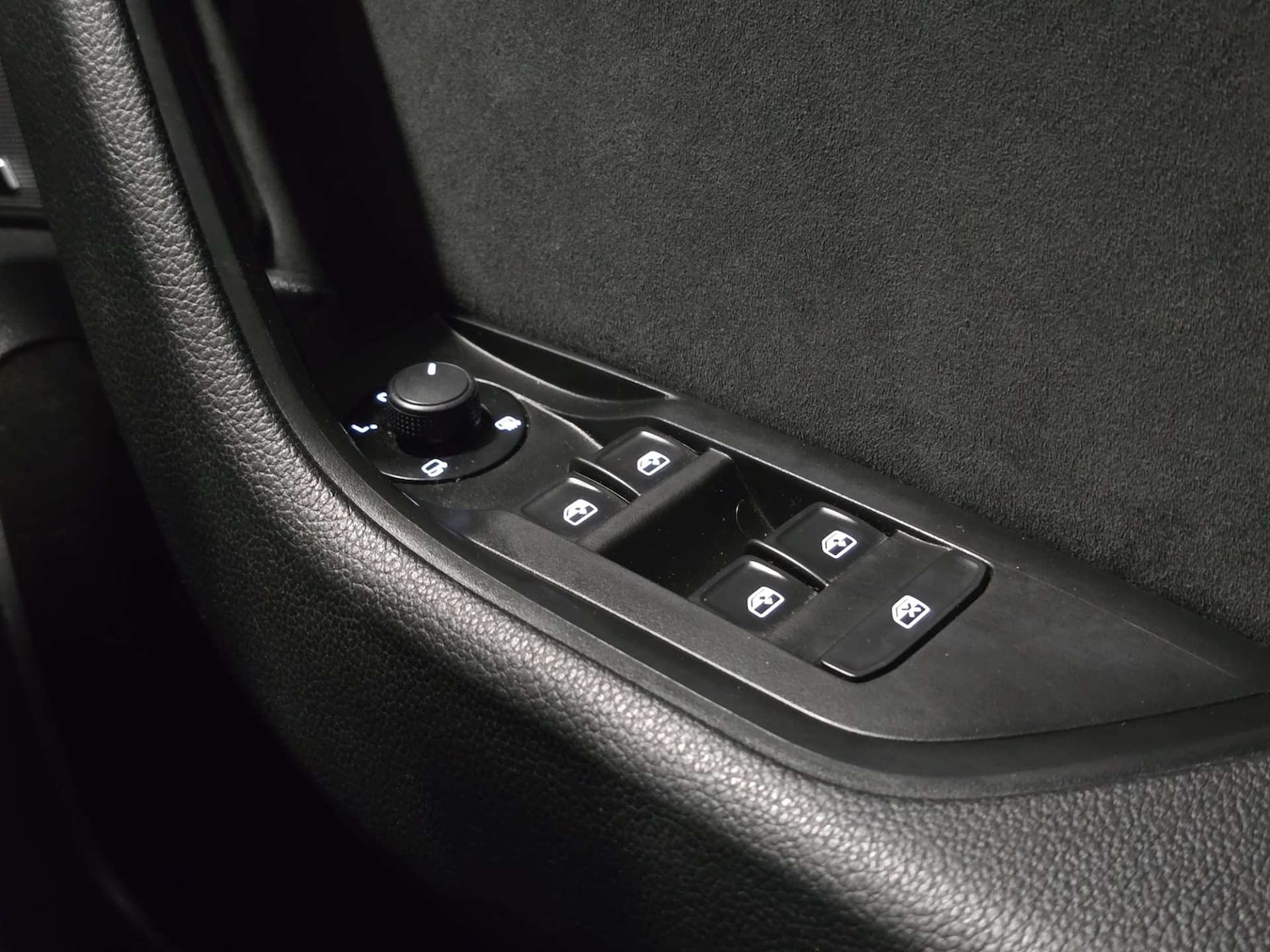 Used Skoda Superb 2017 for sale - 77187831: Photo 21