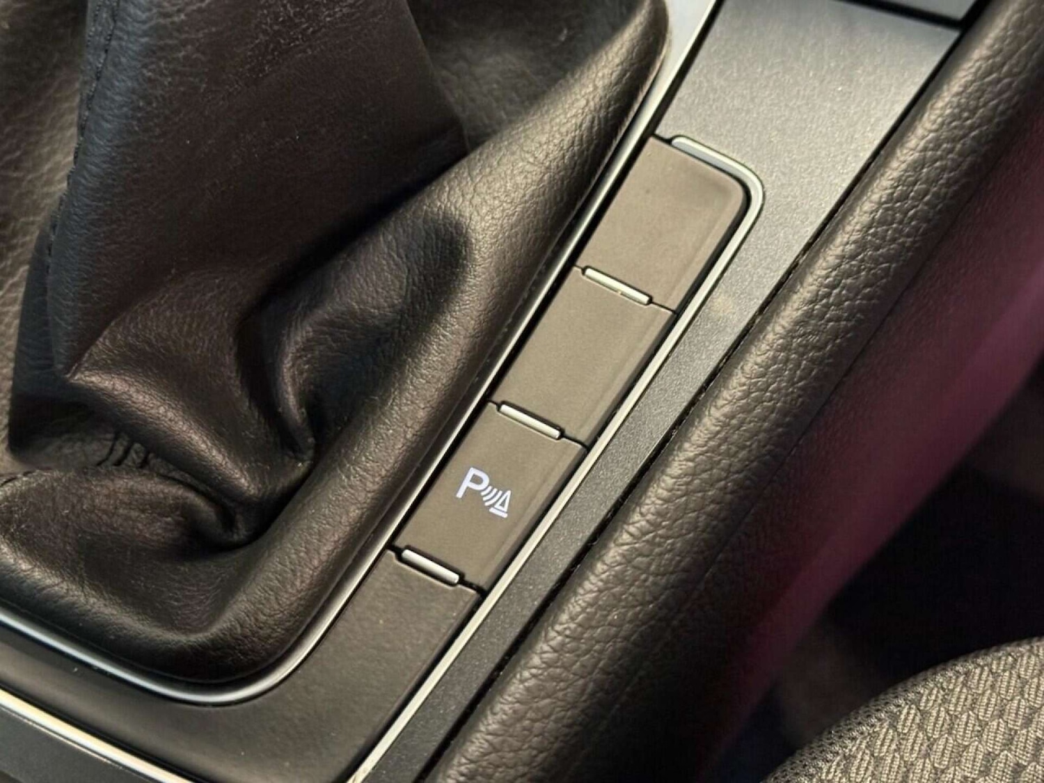 Used Volkswagen Golf 2018 for sale - 76762027: Photo 29