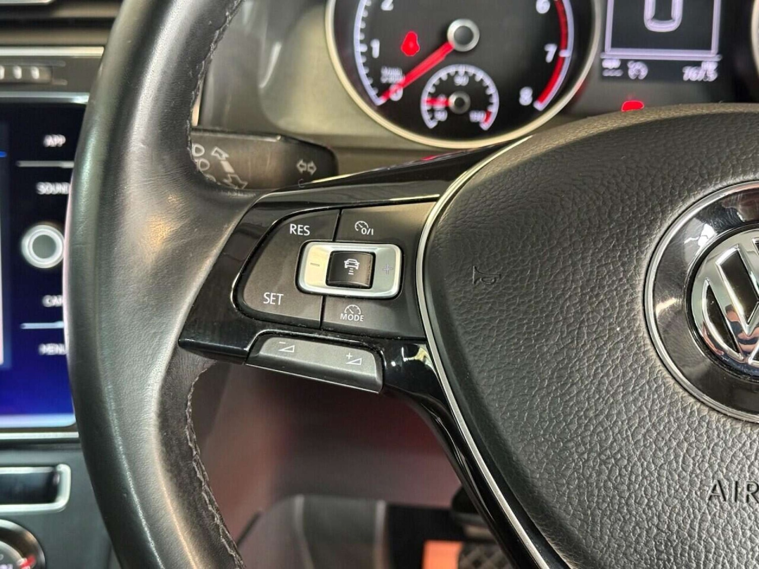 Used Volkswagen Golf 2018 for sale - 76762027: Photo 6