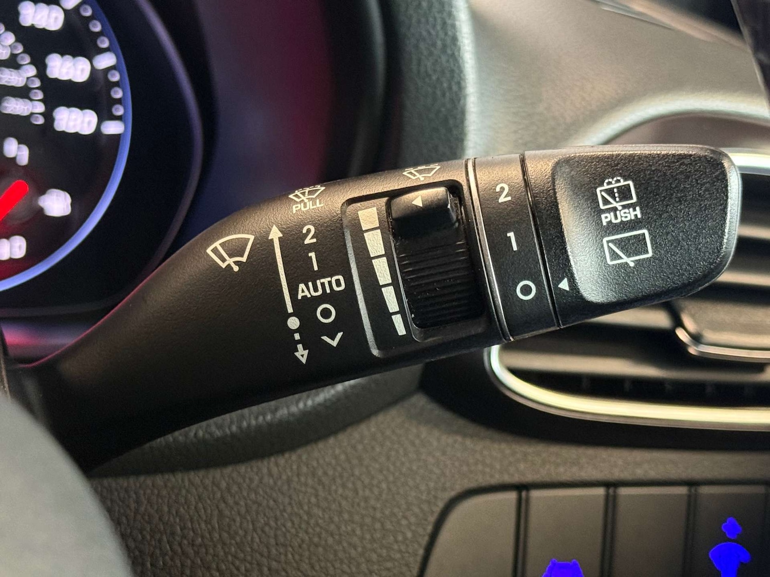 Used Hyundai i30 2018 for sale - 78213853: Photo 46