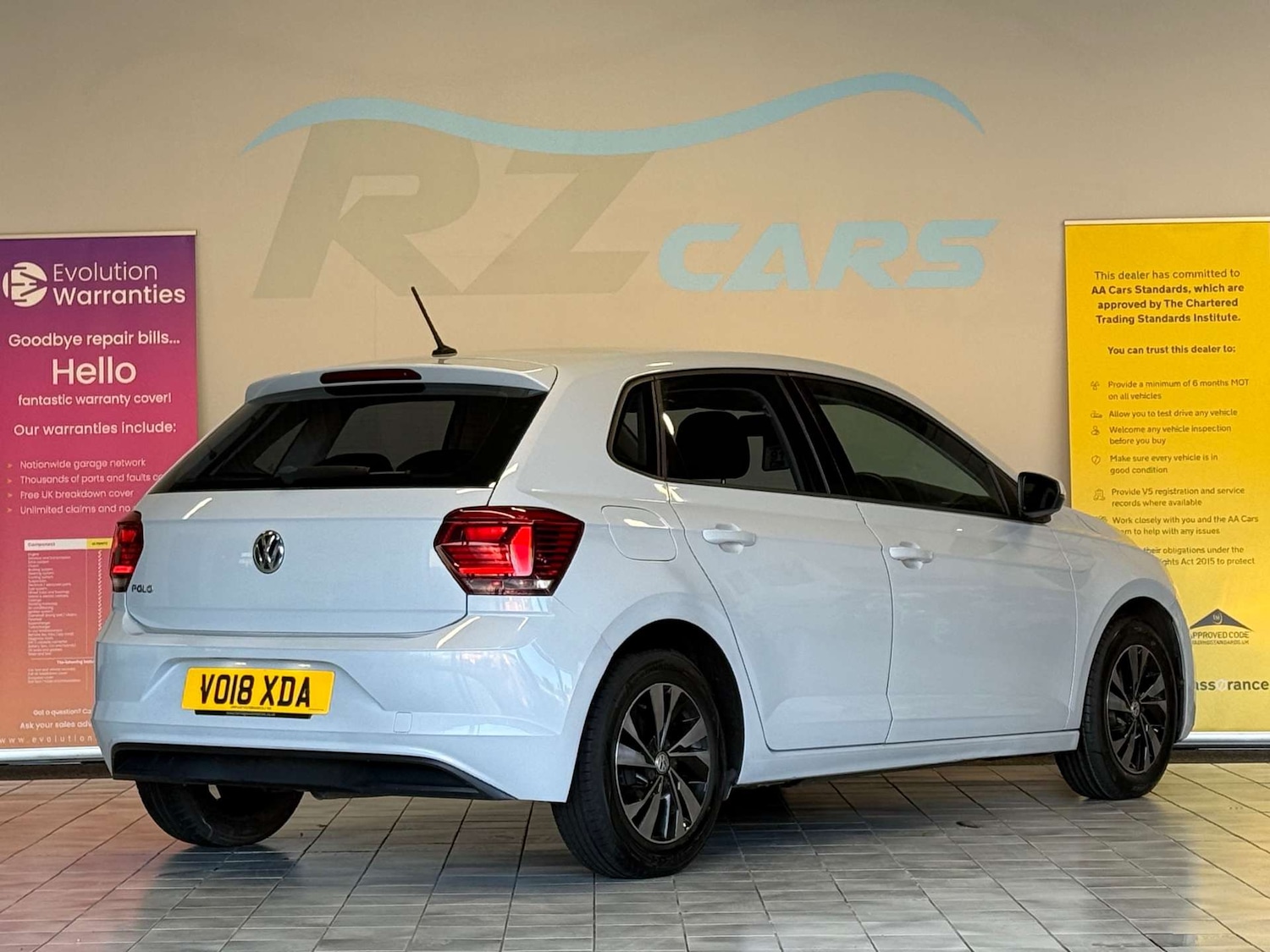 Used Volkswagen Polo 2018 for sale - 76830216: Photo 3