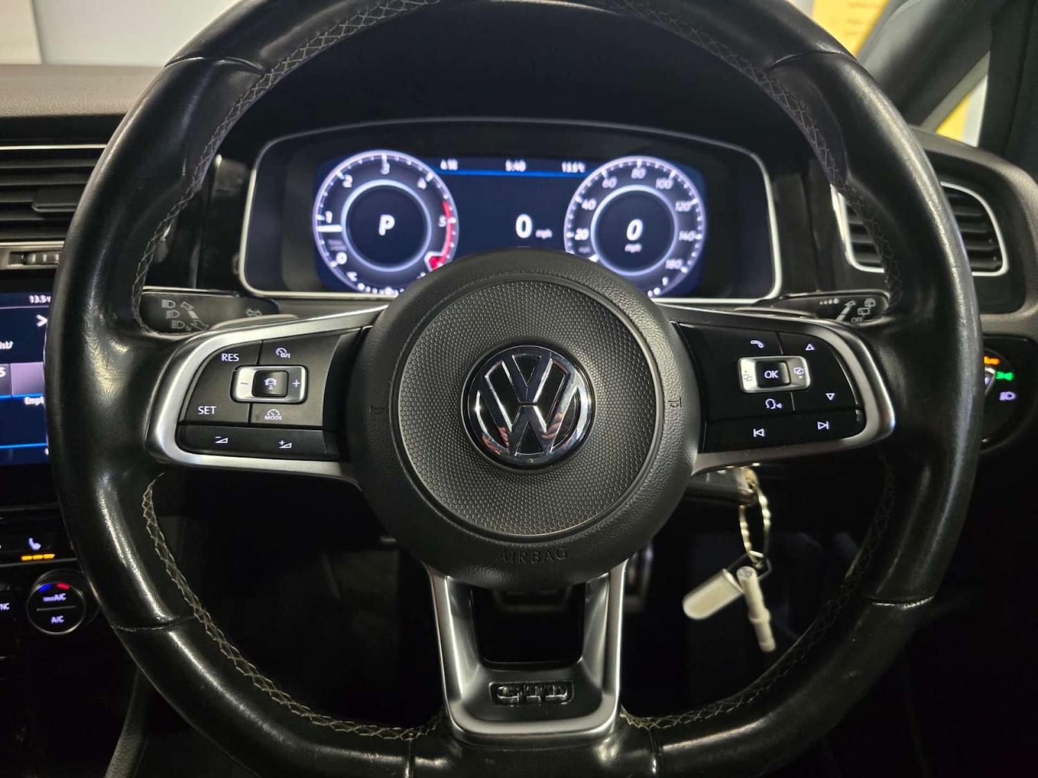 Used Volkswagen Golf 2018 for sale - 77656607: Photo 30