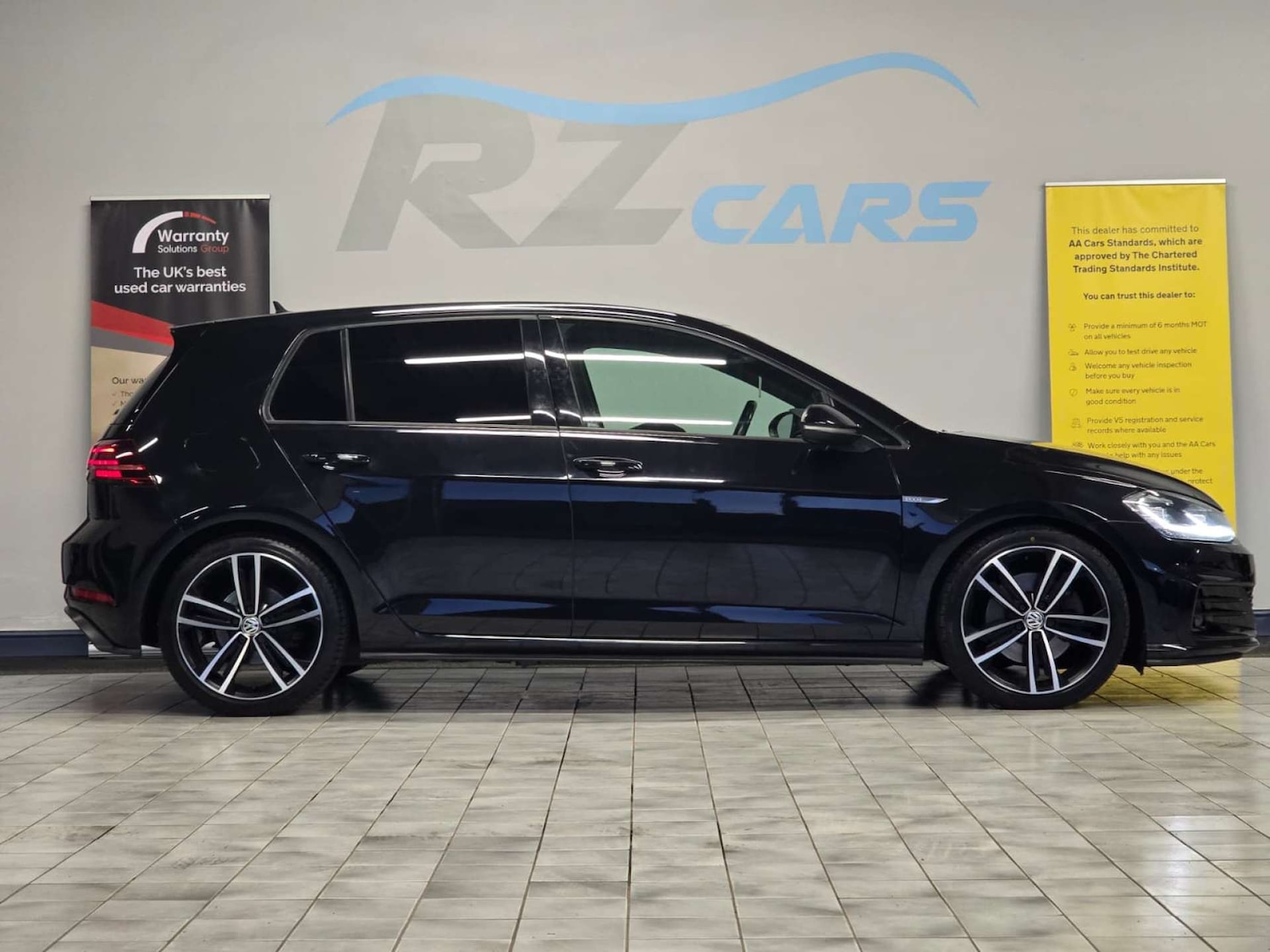 Used Volkswagen Golf 2018 for sale - 77656607: Photo 4