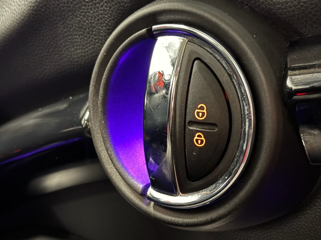 Used MINI Hatch 2018 for sale - 76698802: Photo 16