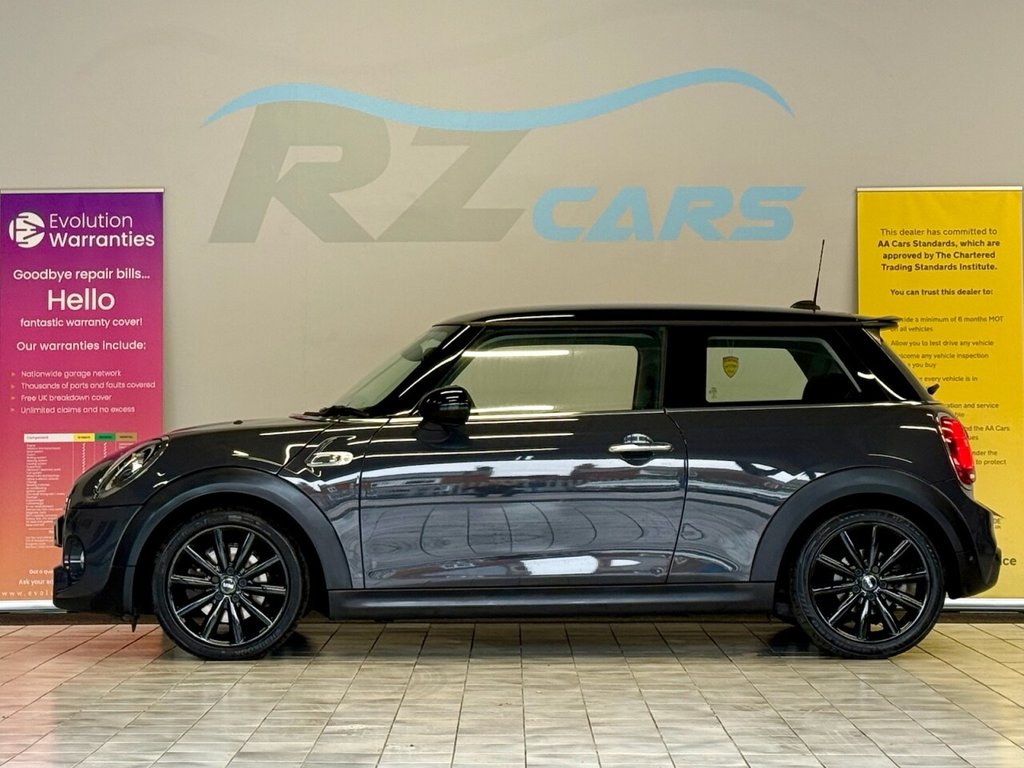 Used MINI Hatch 2018 for sale - 76698802: Photo 32