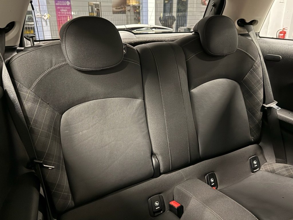 Used MINI Hatch 2018 for sale - 76698802: Photo 37