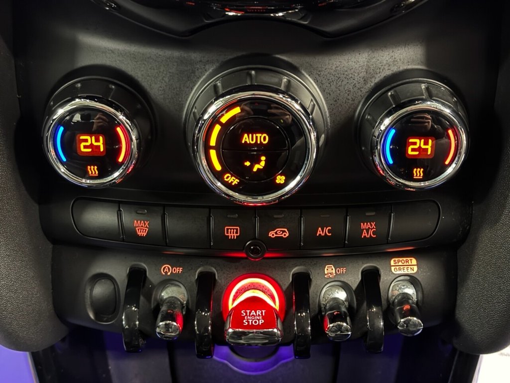 Used MINI Hatch 2018 for sale - 76698802: Photo 8