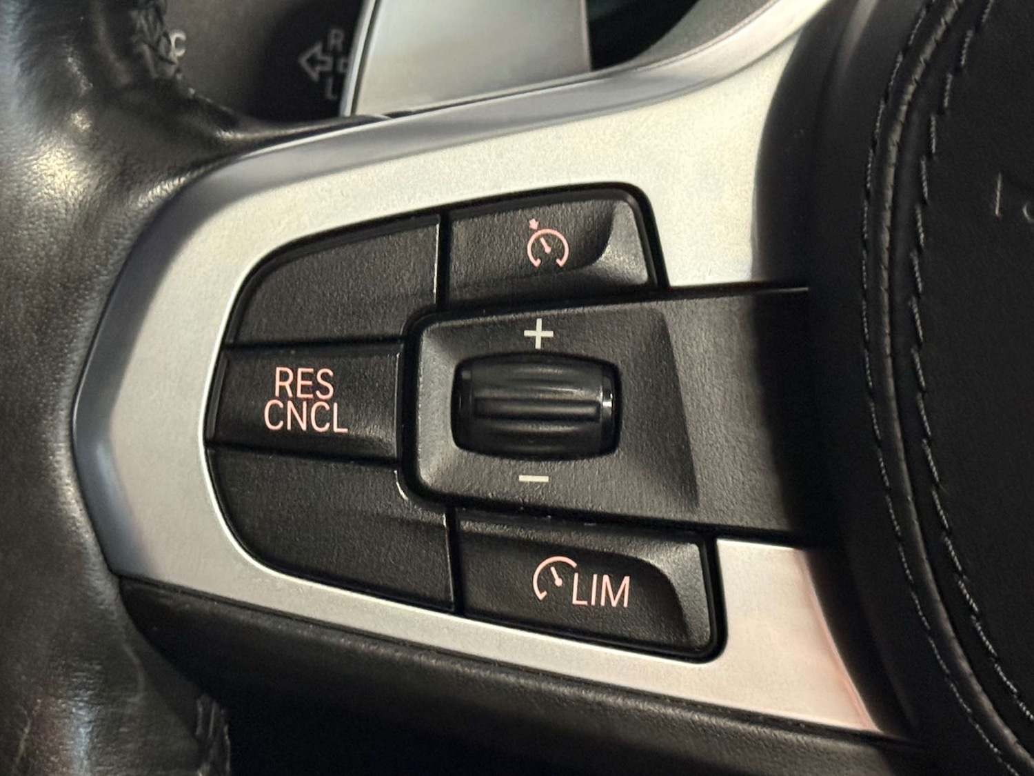 Used BMW 5 Series 2018 for sale - 78176807: Photo 44