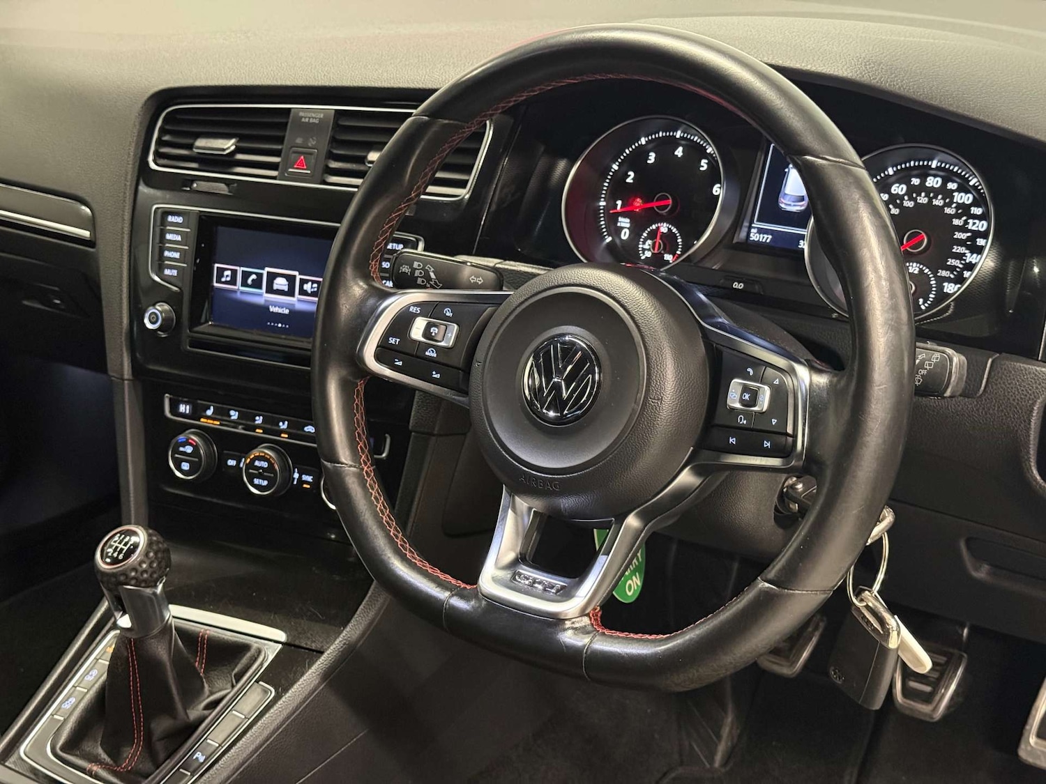 Used Volkswagen Golf 2014 for sale - 77531846: Photo 3