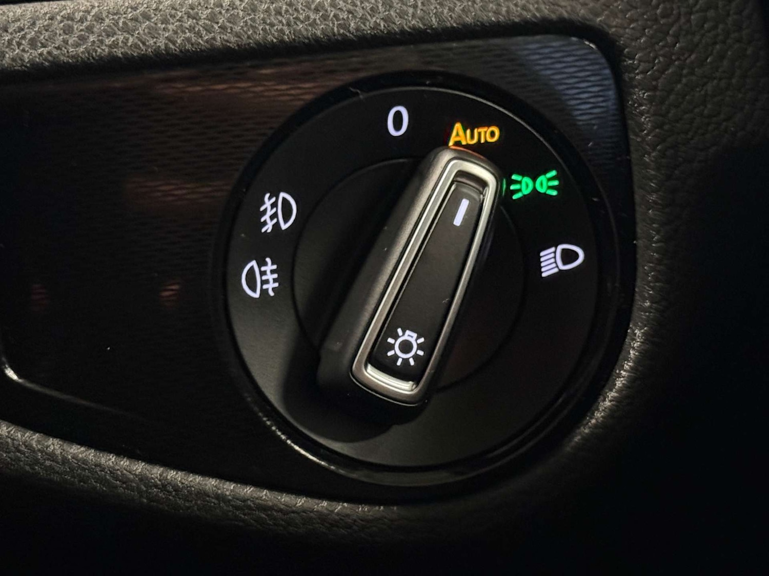 Used Volkswagen Golf 2014 for sale - 77531846: Photo 44