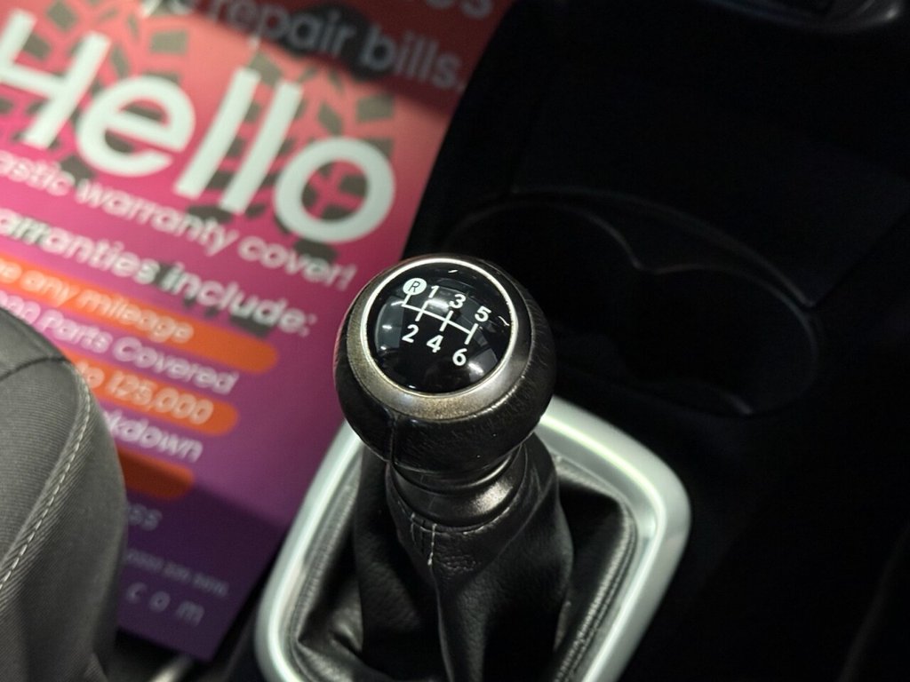 Used Toyota Yaris 2017 for sale - 76640392: Photo 16