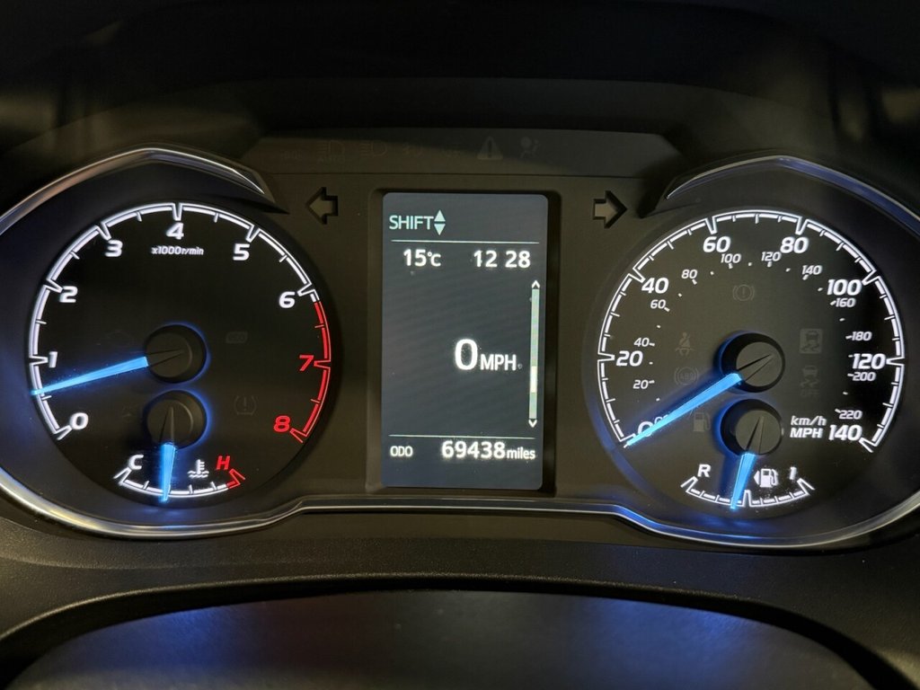 Used Toyota Yaris 2017 for sale - 76640392: Photo 29