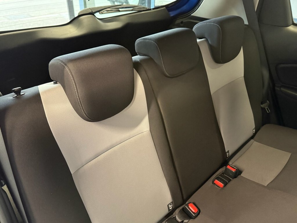 Used Toyota Yaris 2017 for sale - 76640392: Photo 34