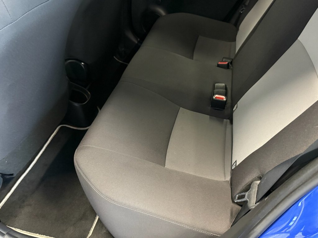 Used Toyota Yaris 2017 for sale - 76640392: Photo 41