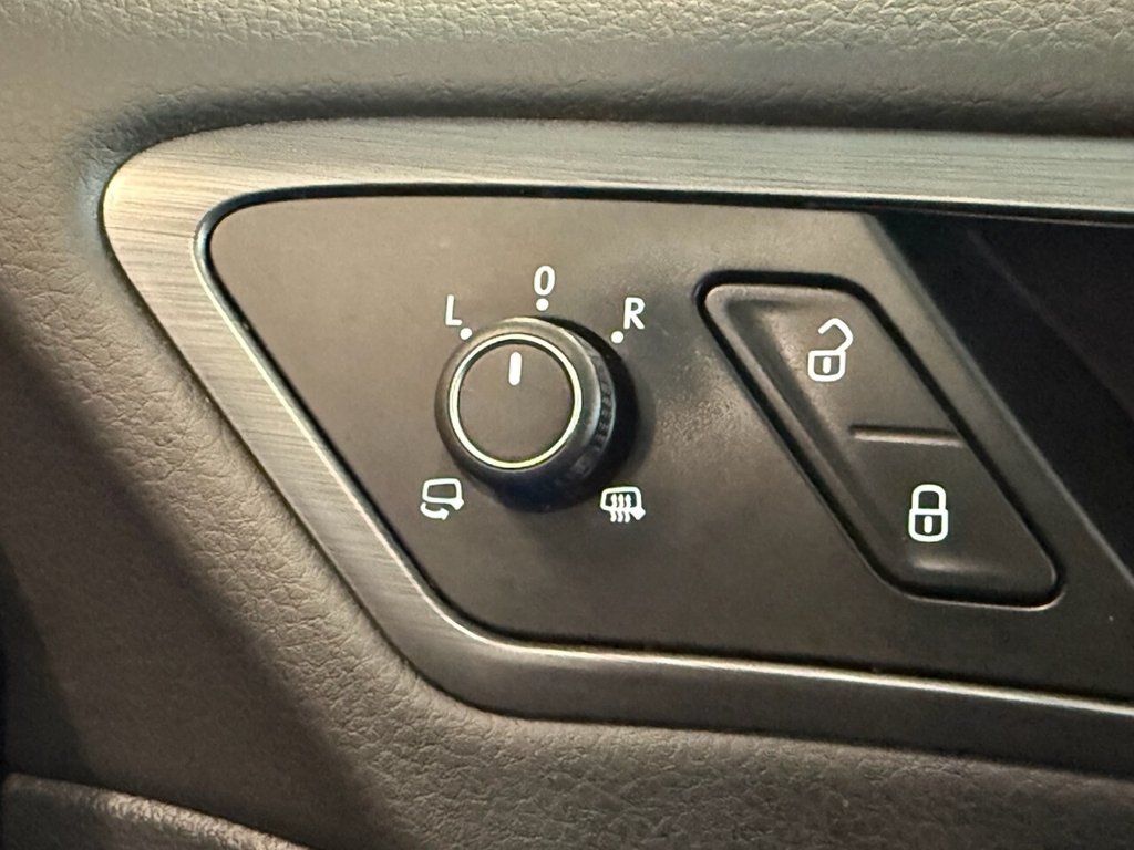 Used Volkswagen Golf 2018 for sale - 76640393: Photo 11