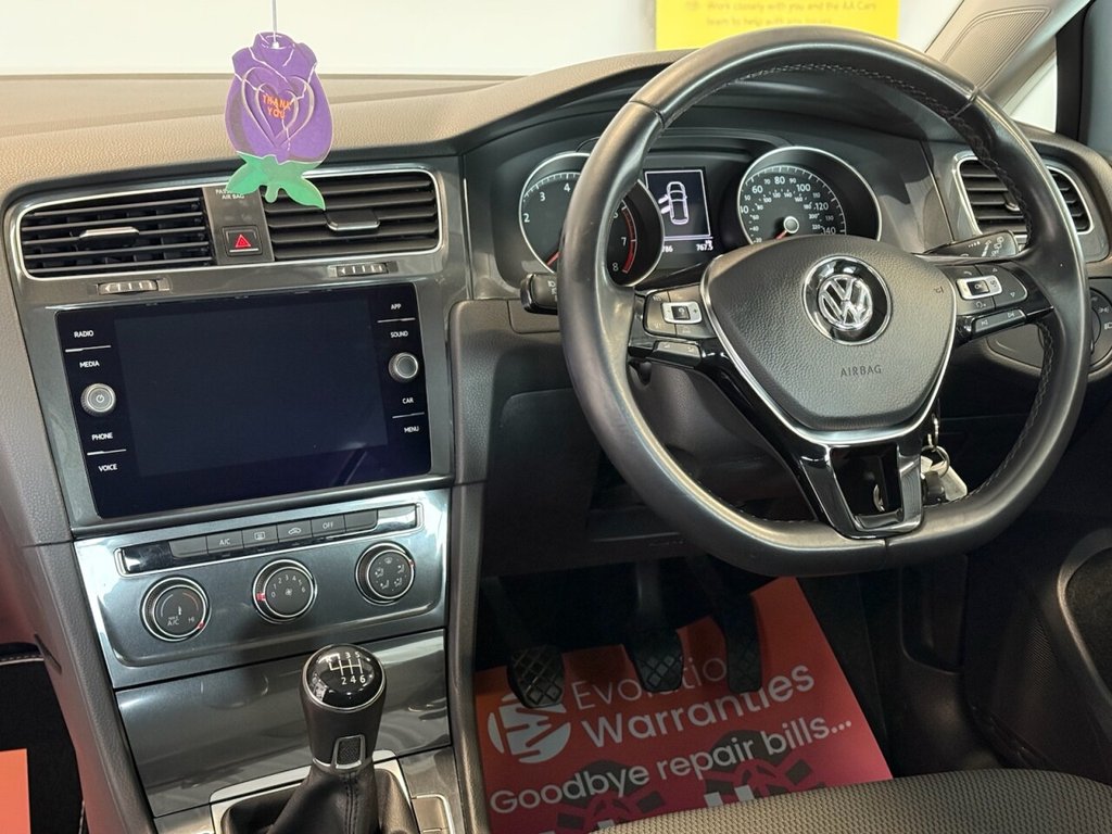 Used Volkswagen Golf 2018 for sale - 76640393: Photo 15