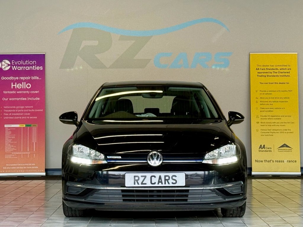 Used Volkswagen Golf 2018 for sale - 76640393: Photo 38