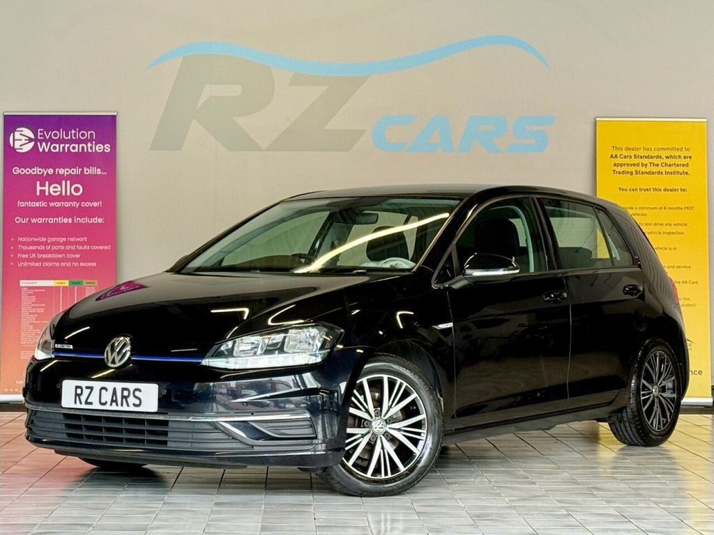 Used Volkswagen Golf 2018 for sale - 76640393: Photo 4