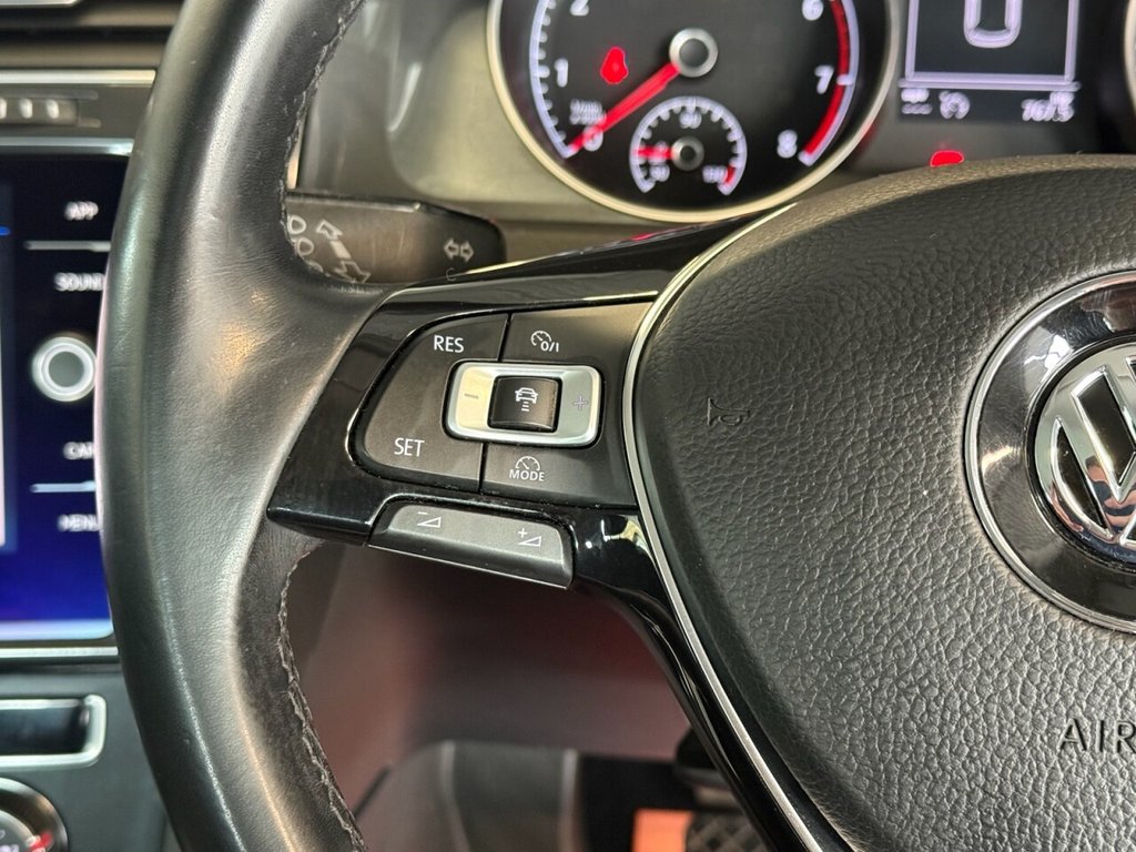 Used Volkswagen Golf 2018 for sale - 76640393: Photo 6