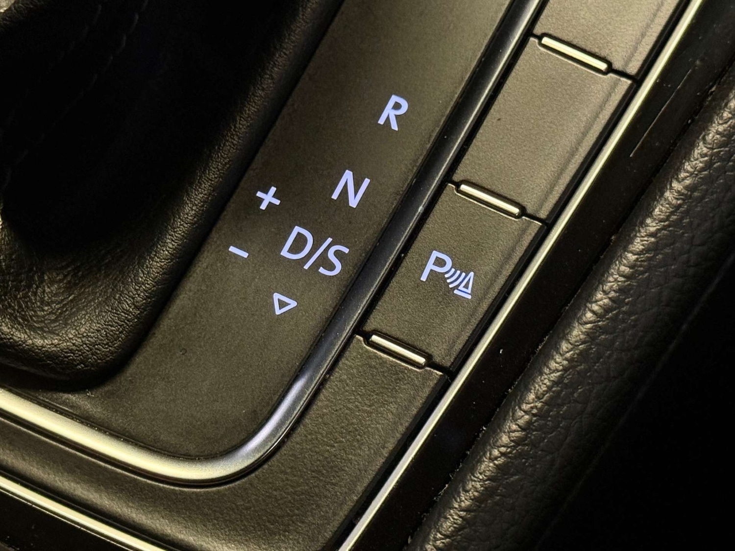 Used Volkswagen Golf 2017 for sale - 77394905: Photo 39