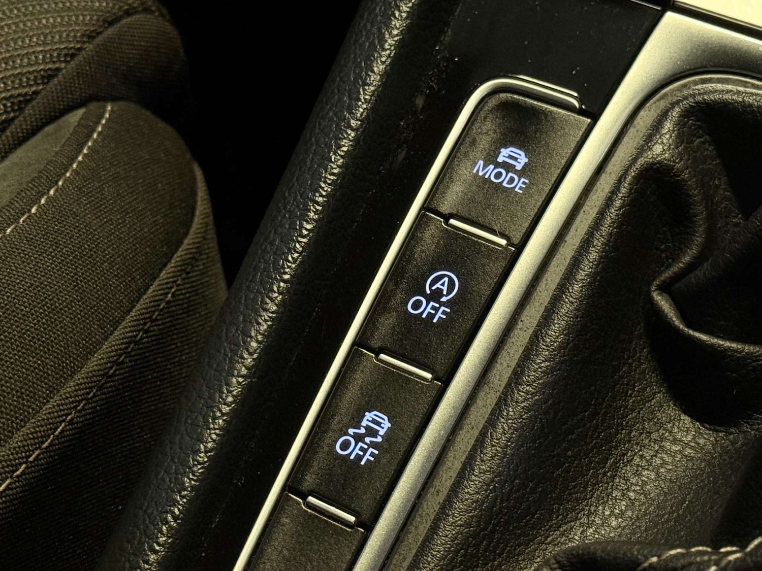 Used Volkswagen Golf 2017 for sale - 77394905: Photo 40