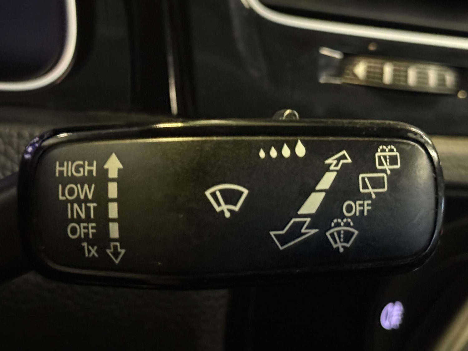 Used Volkswagen Golf 2017 for sale - 77394905: Photo 48