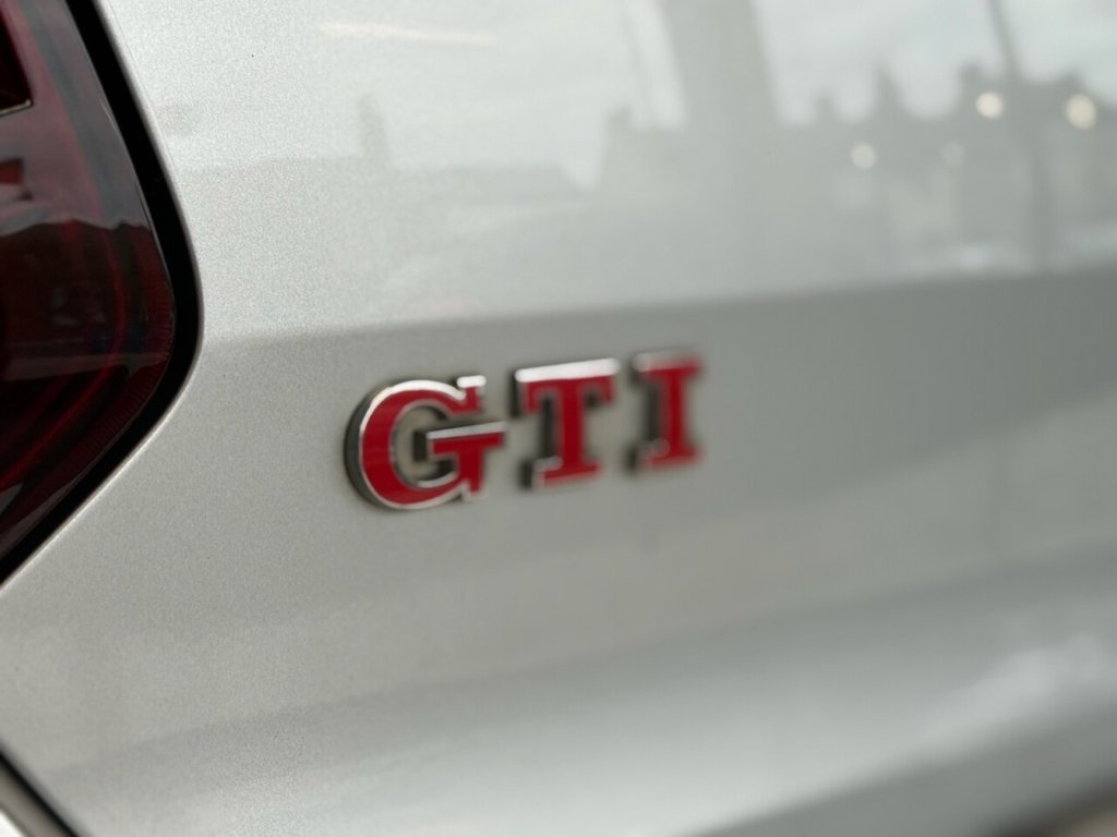 Used Volkswagen Polo 2016 for sale - 76640406: Photo 13