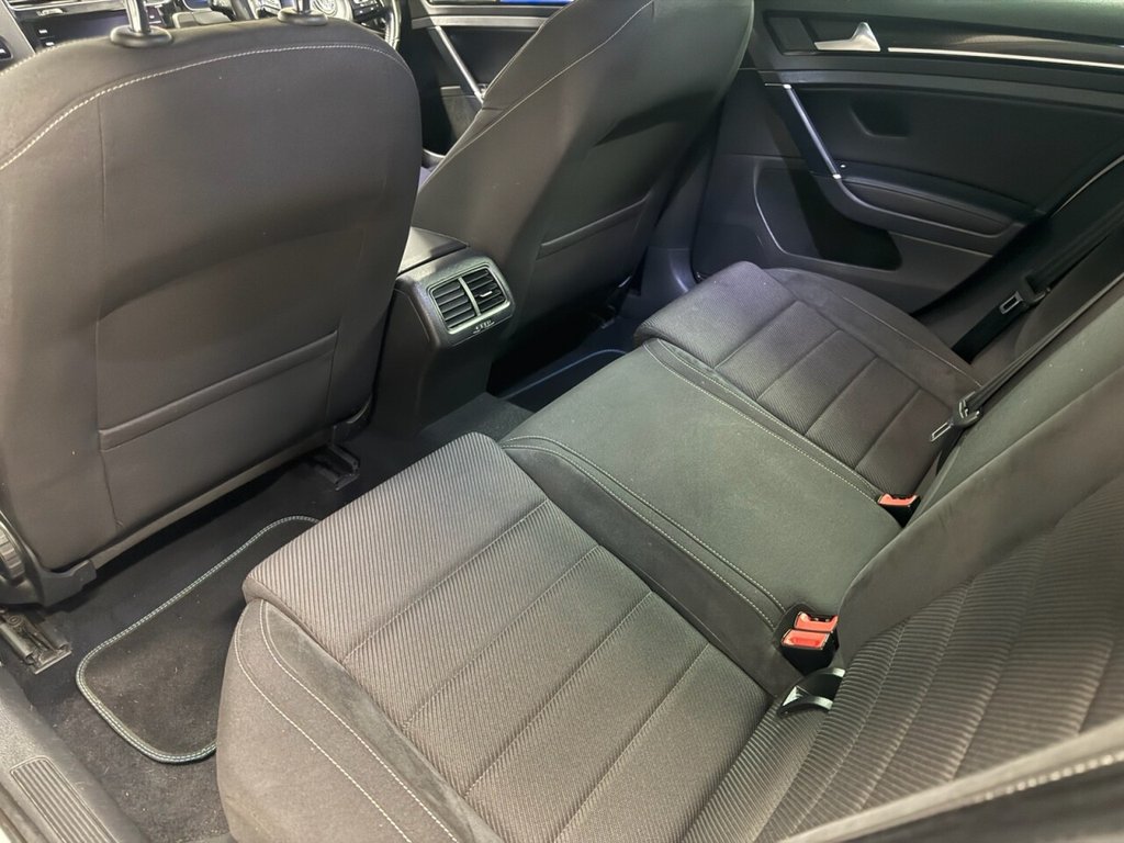 Used Volkswagen Golf 2018 for sale - 76640408: Photo 30