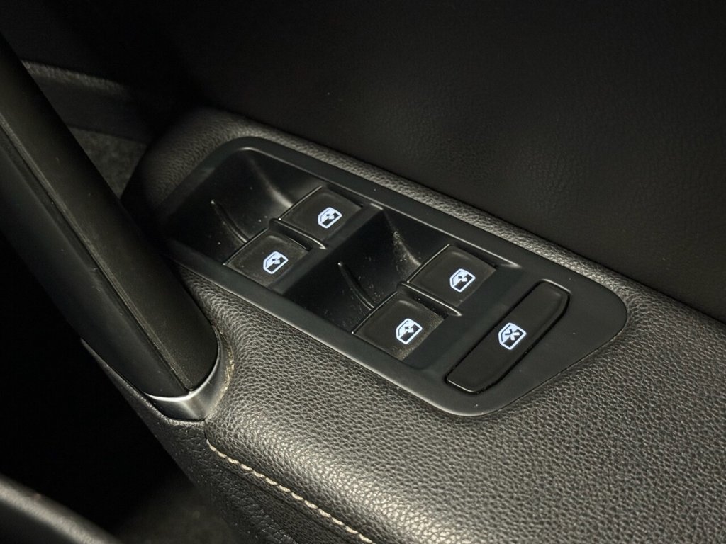 Used Volkswagen Golf 2018 for sale - 76640408: Photo 36