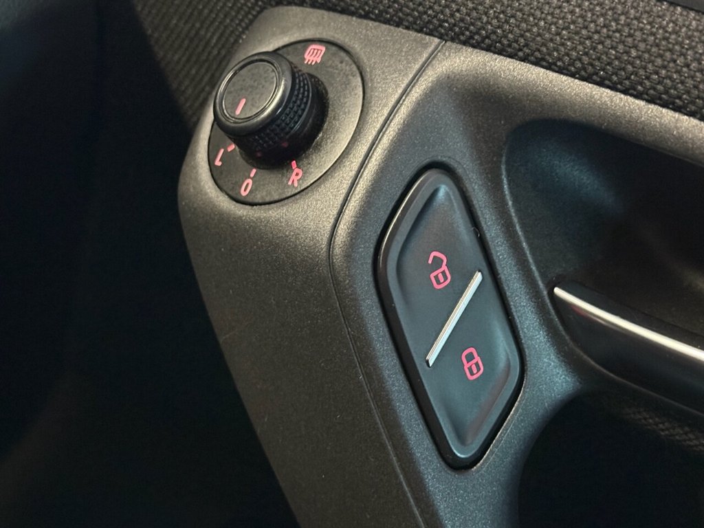 Used Volkswagen Polo 2017 for sale - 76640395: Photo 33