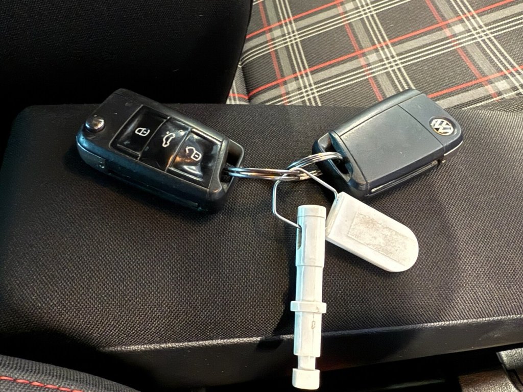 Used Volkswagen Polo 2017 for sale - 76640395: Photo 34