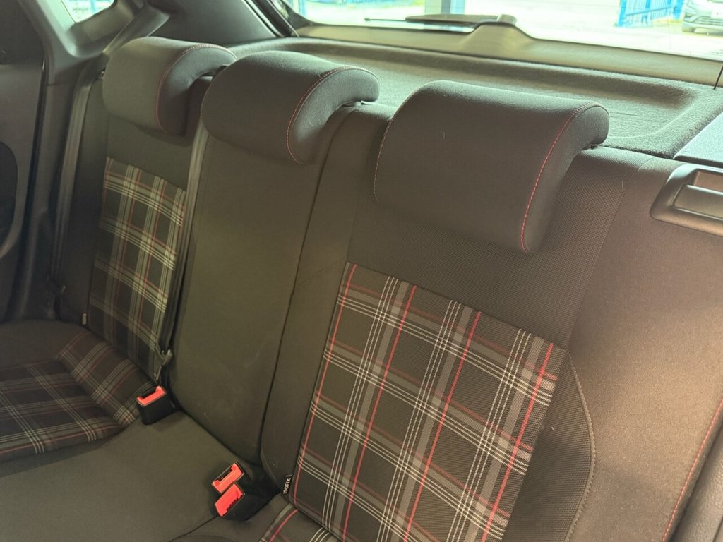 Used Volkswagen Polo 2017 for sale - 76640395: Photo 38