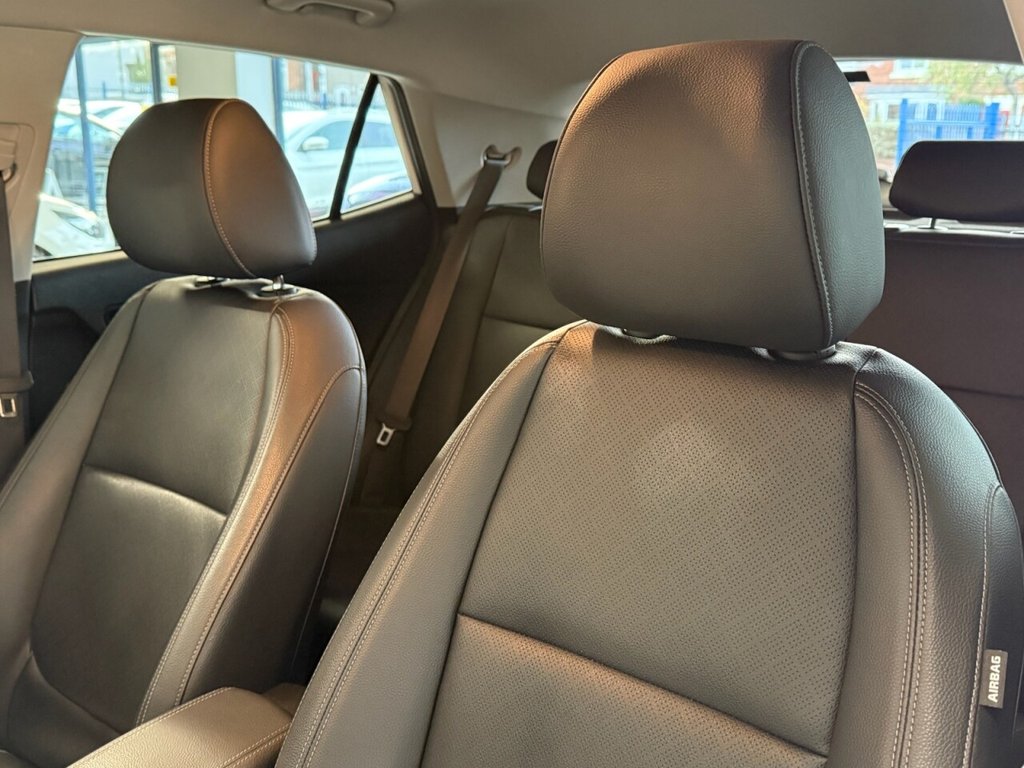 Used Kia Stonic 2020 for sale - 76640396: Photo 42