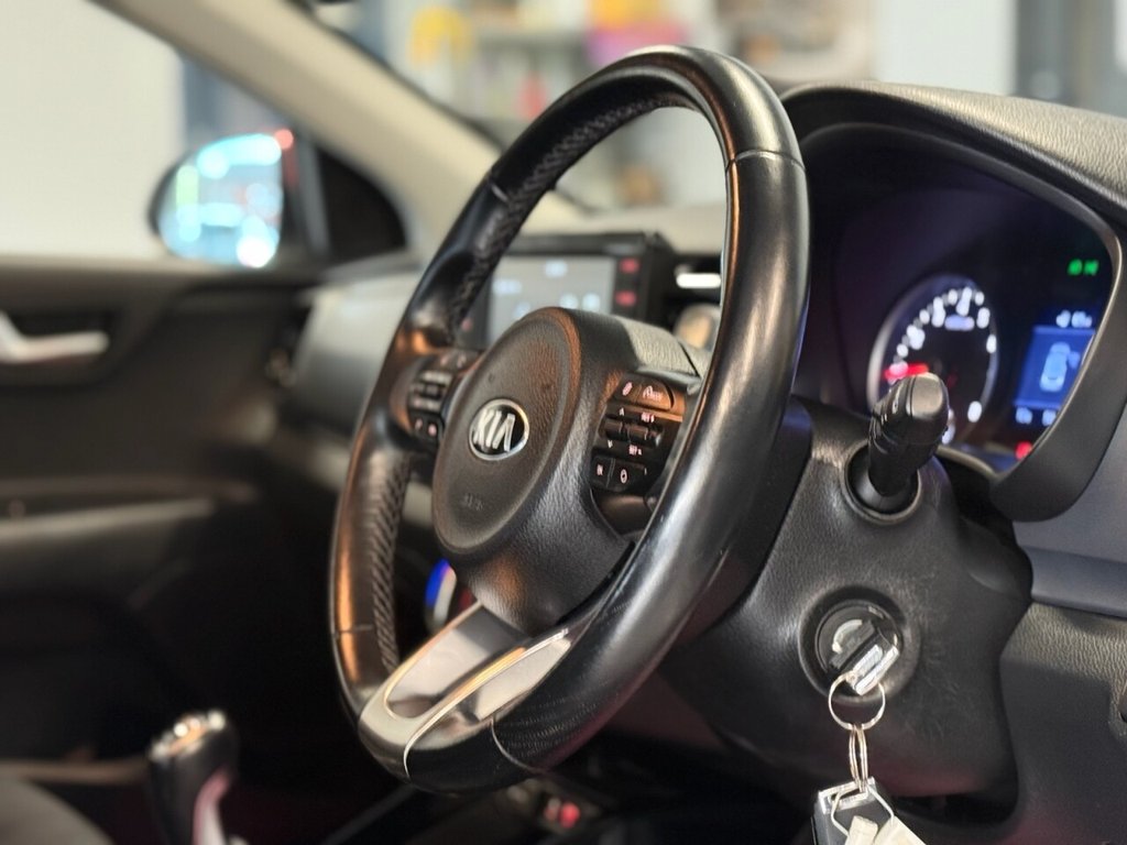 Used Kia Stonic 2020 for sale - 76640396: Photo 8