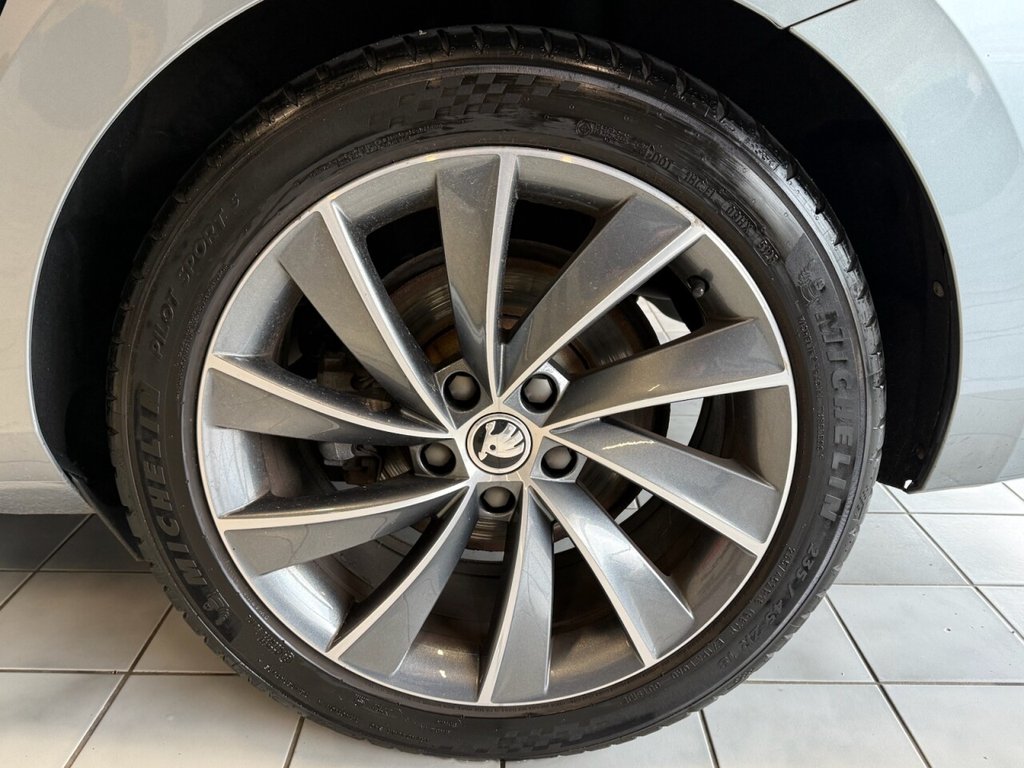 Used Skoda Superb 2019 for sale - 76640400: Photo 33