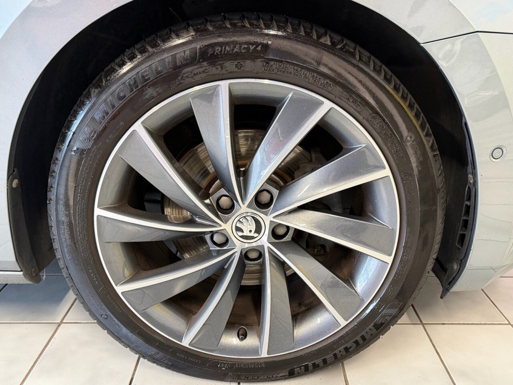 Used Skoda Superb 2019 for sale - 76640400: Photo 34