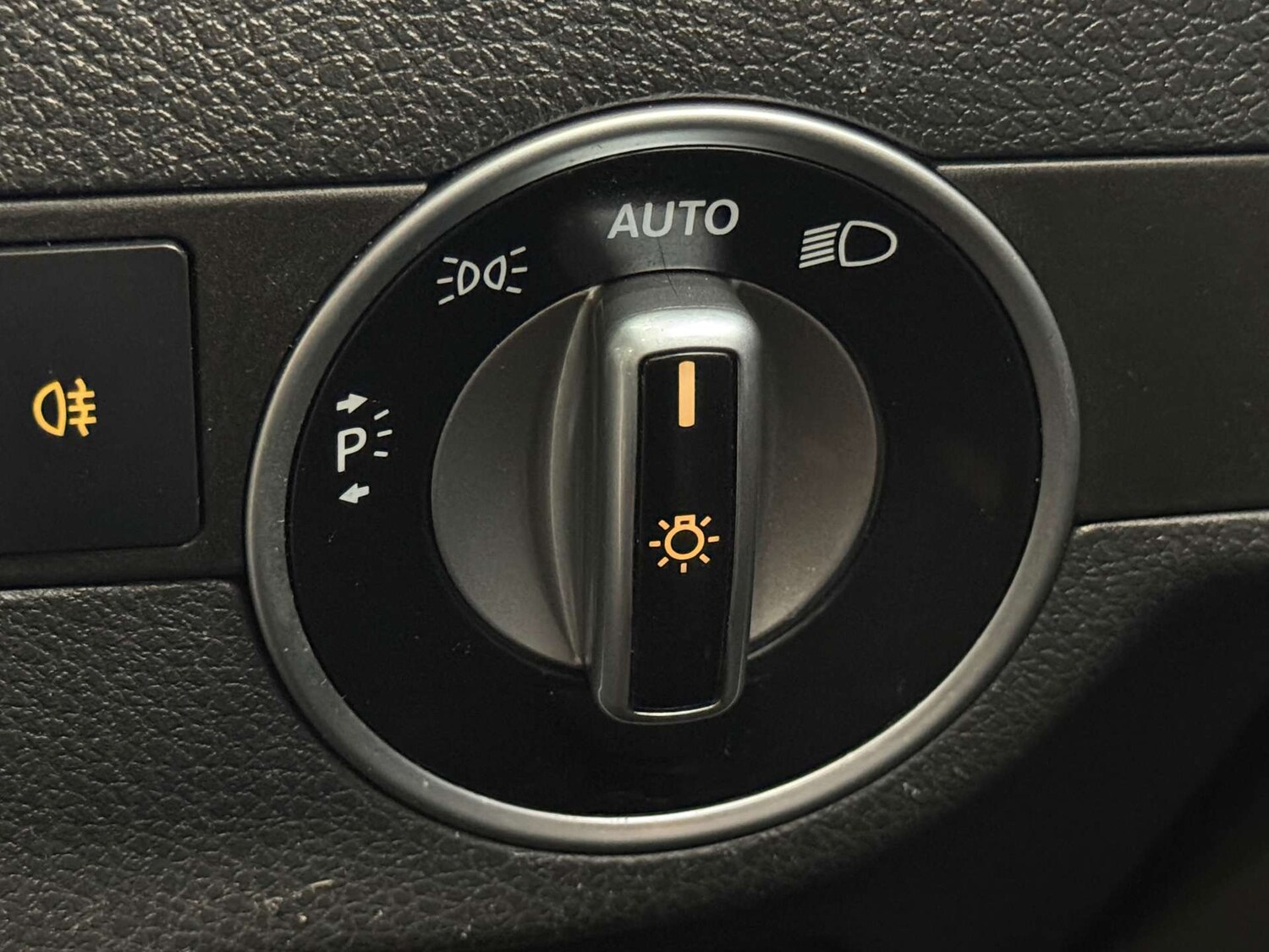 Used Mercedes-Benz A-Class 2014 for sale - 78122990: Photo 47