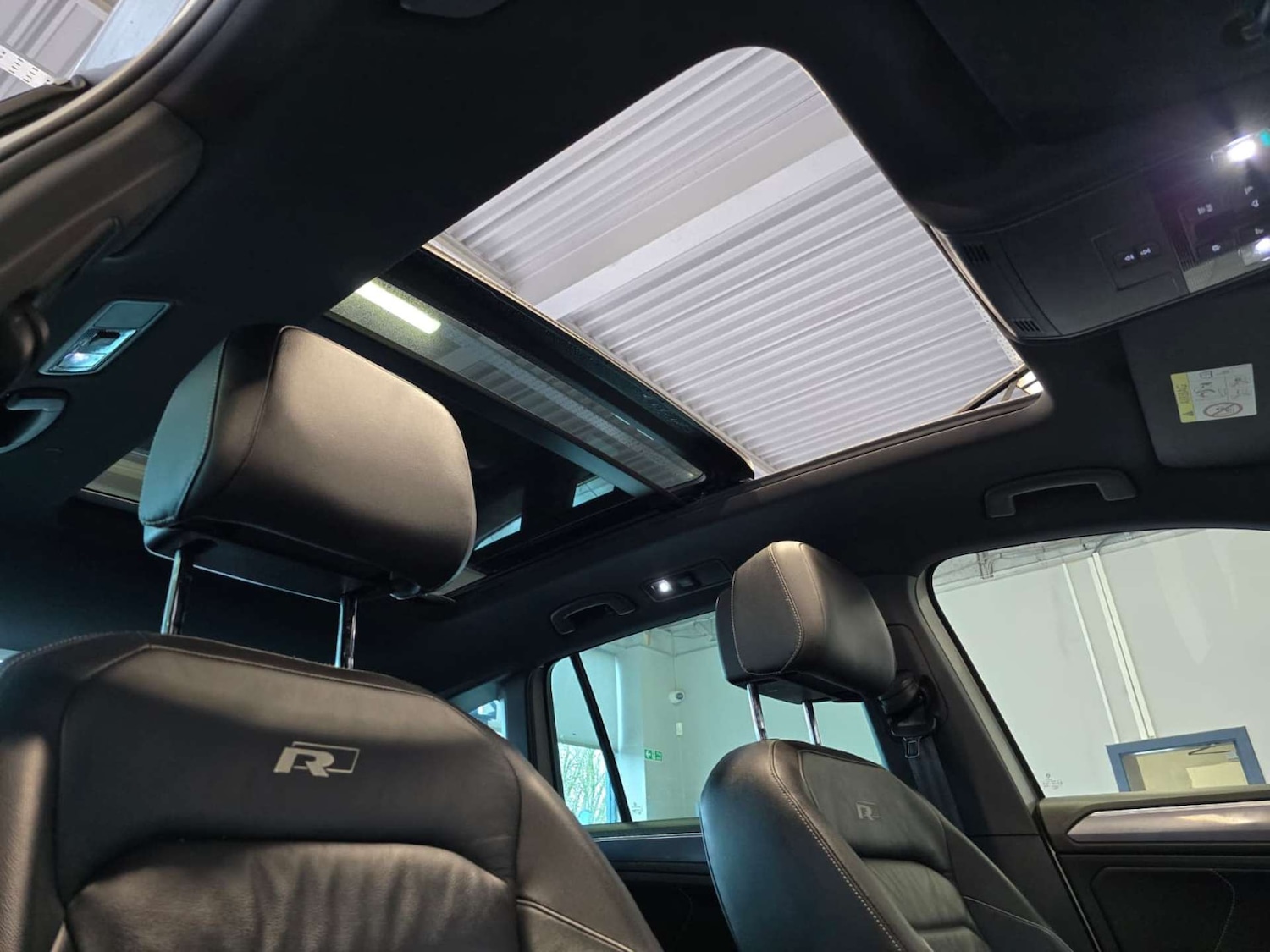 Used Volkswagen Tiguan 2017 for sale - 77483343: Photo 28