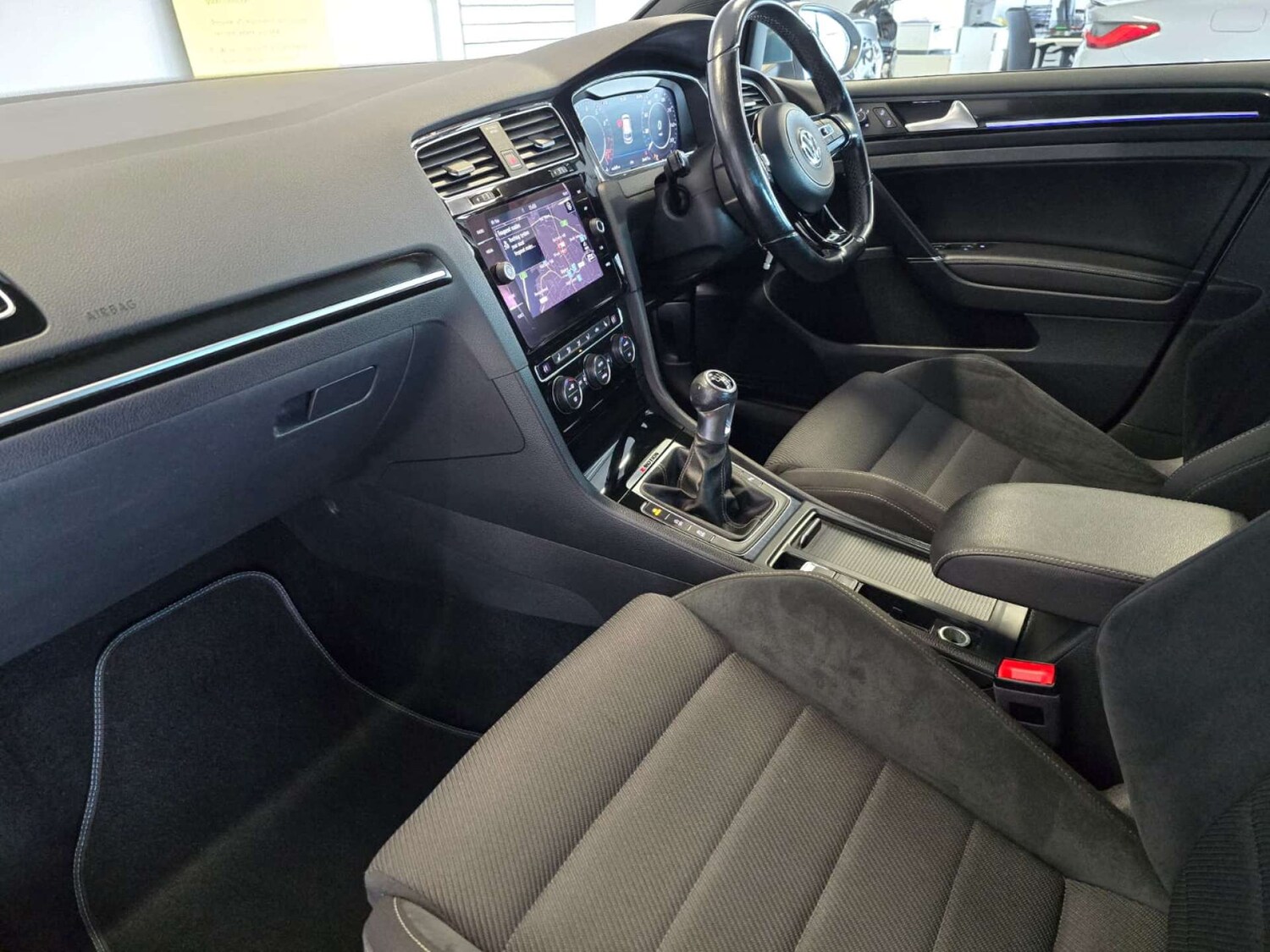 Used Volkswagen Golf 2018 for sale - 77906913: Photo 12