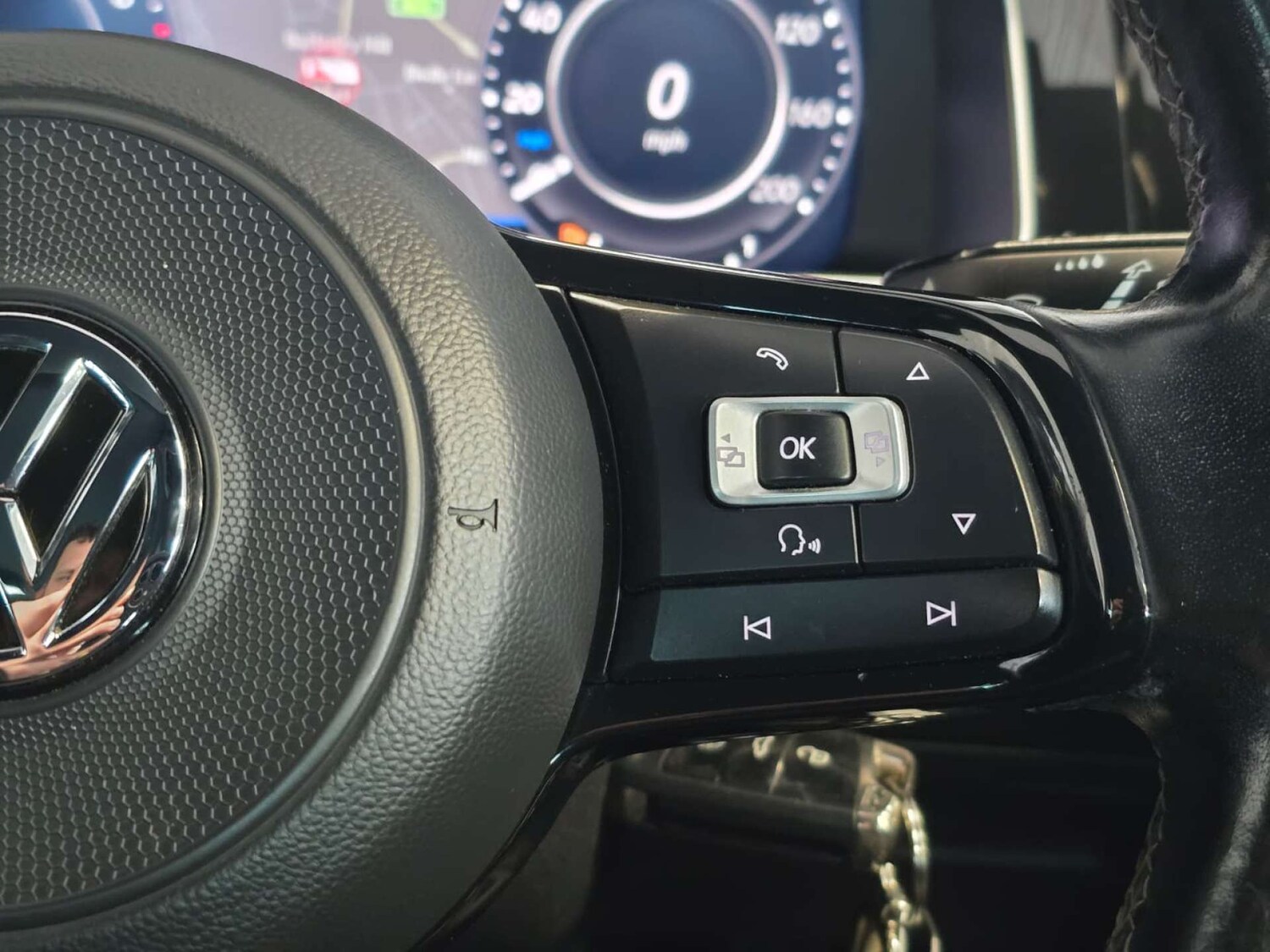 Used Volkswagen Golf 2018 for sale - 77906913: Photo 33