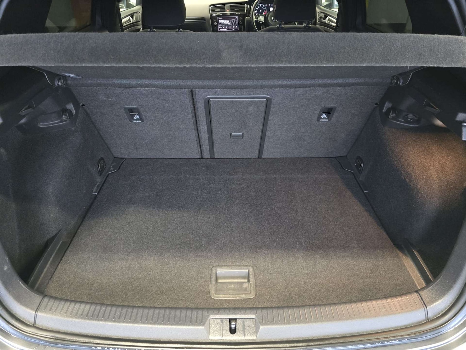 Used Volkswagen Golf 2018 for sale - 77319060: Photo 23