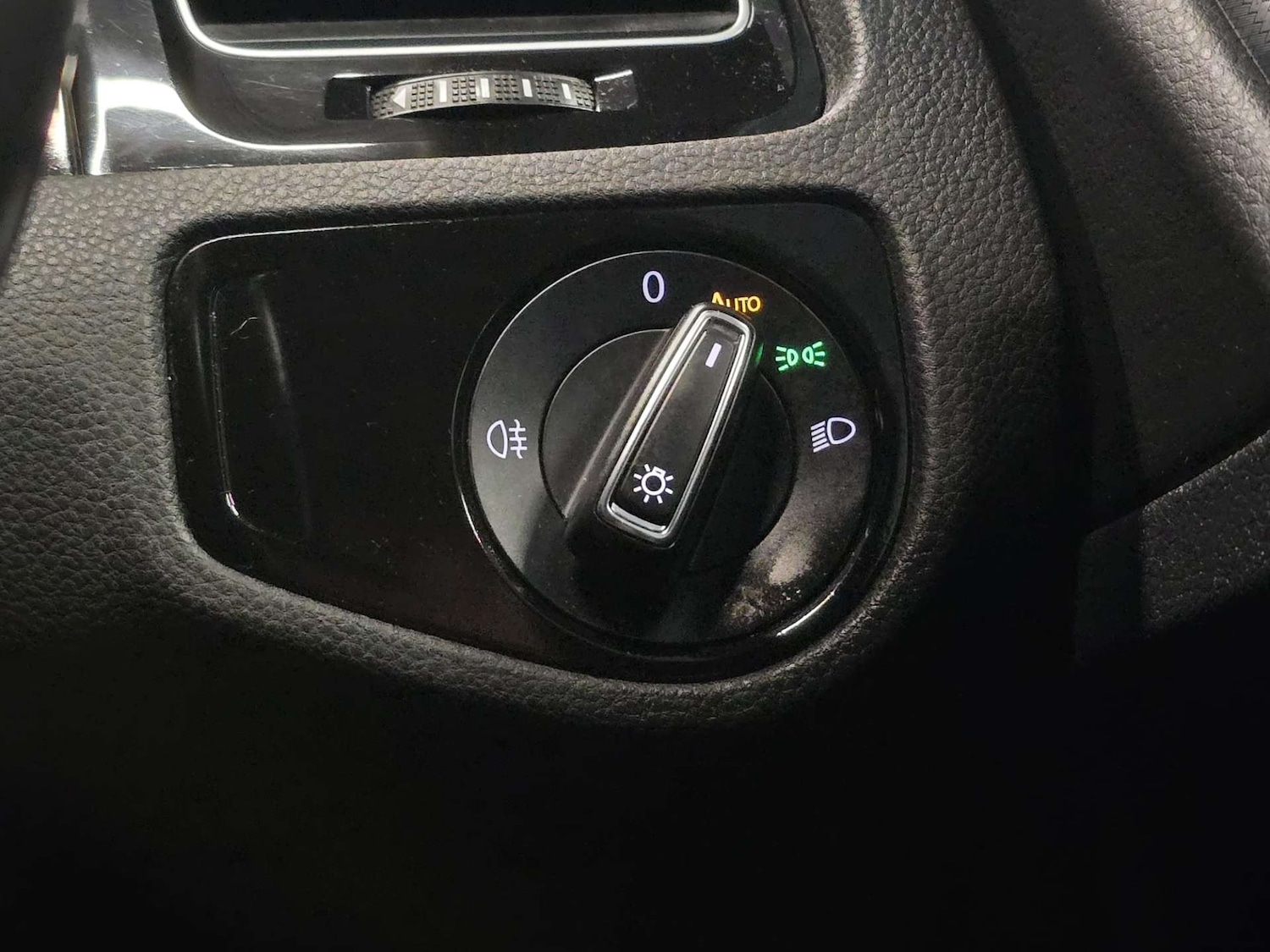 Used Volkswagen Golf 2018 for sale - 77319060: Photo 28